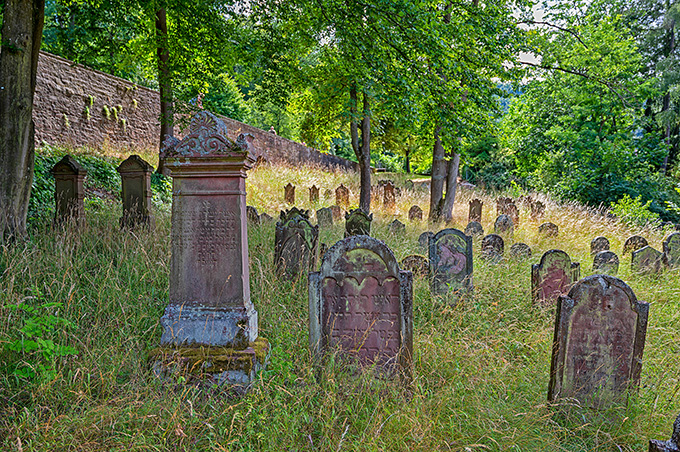 Der jüdische Friedhof in Miltenberg. Churfranken